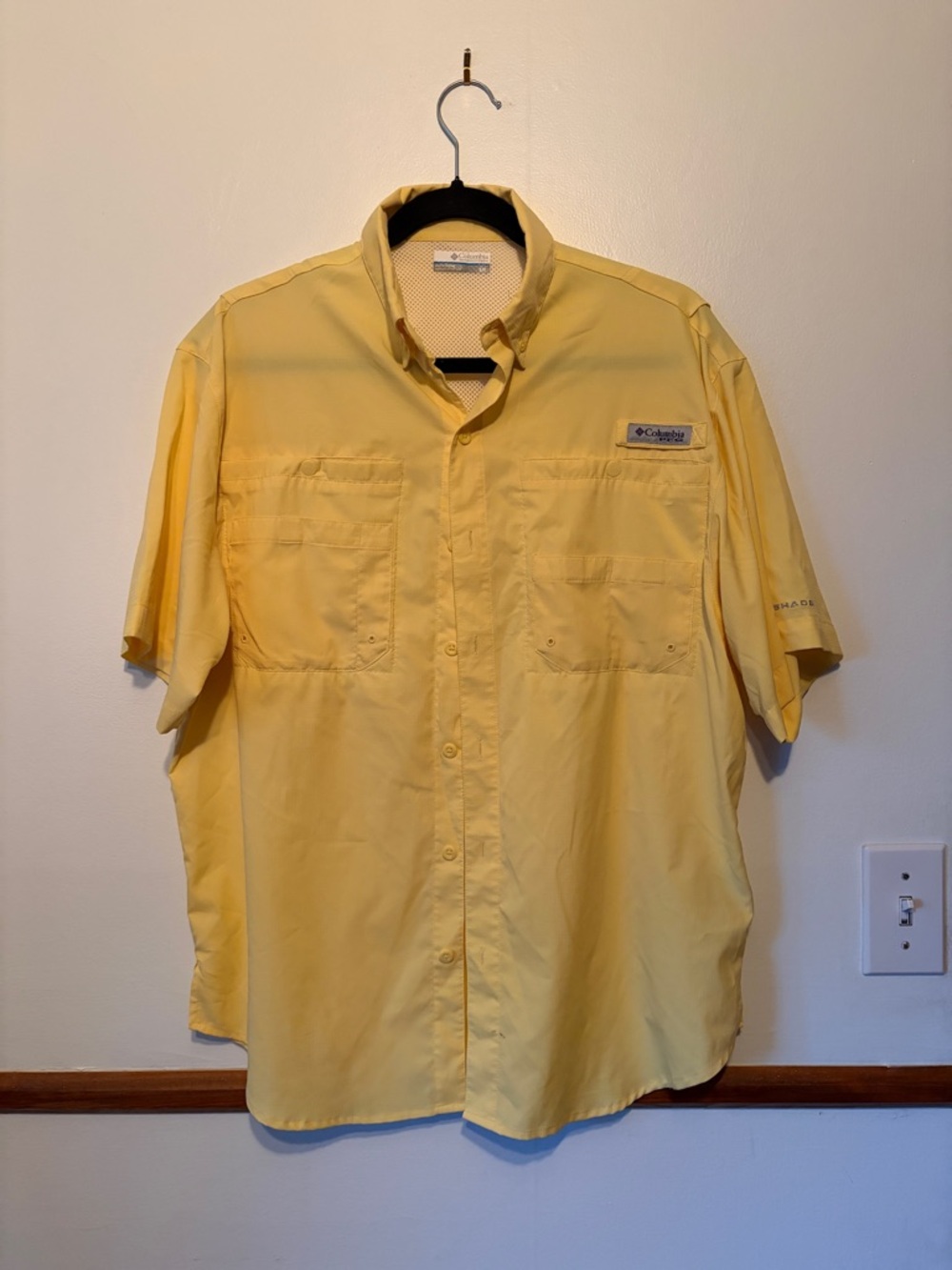 Columbia Men’s Short-Sleeve Button-Down Shirt - Yellow